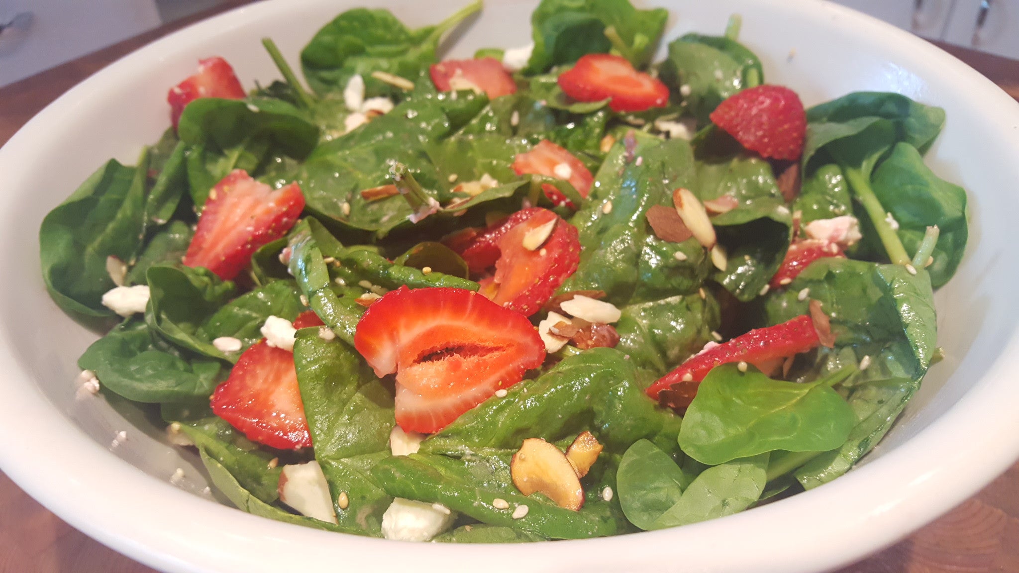 Spinach & Strawberry Summer Salad Recipe